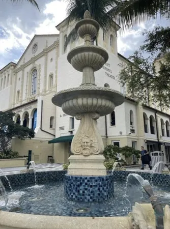 $2,500 | 3516 Whitehall Drive, Unit 303, West Palm Beach, FL 33401