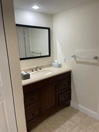 $2,500 | 3516 Whitehall Drive, Unit 303, West Palm Beach, FL 33401