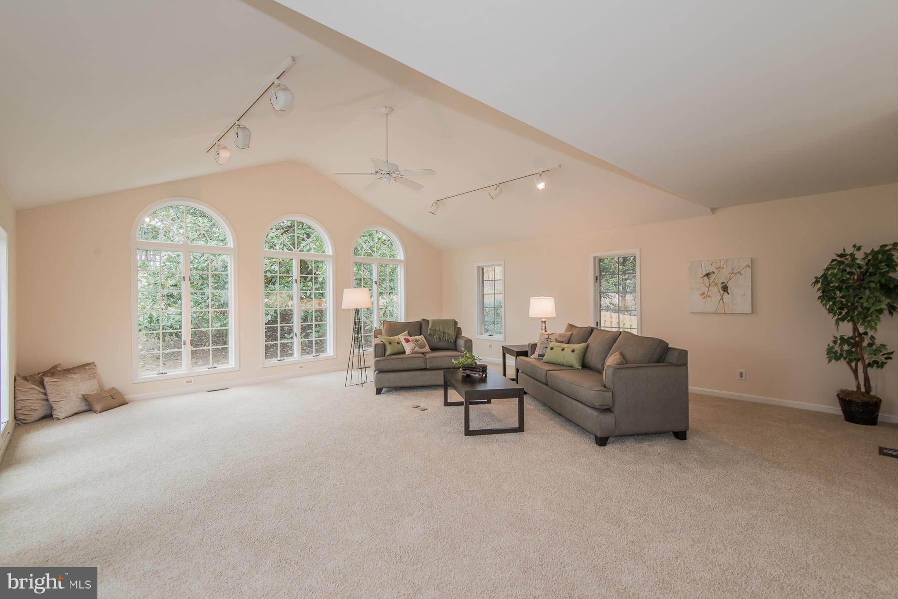4830 Roundhill Road Ellicott City, MD 21043 - Photo 11 of 29 Family Room