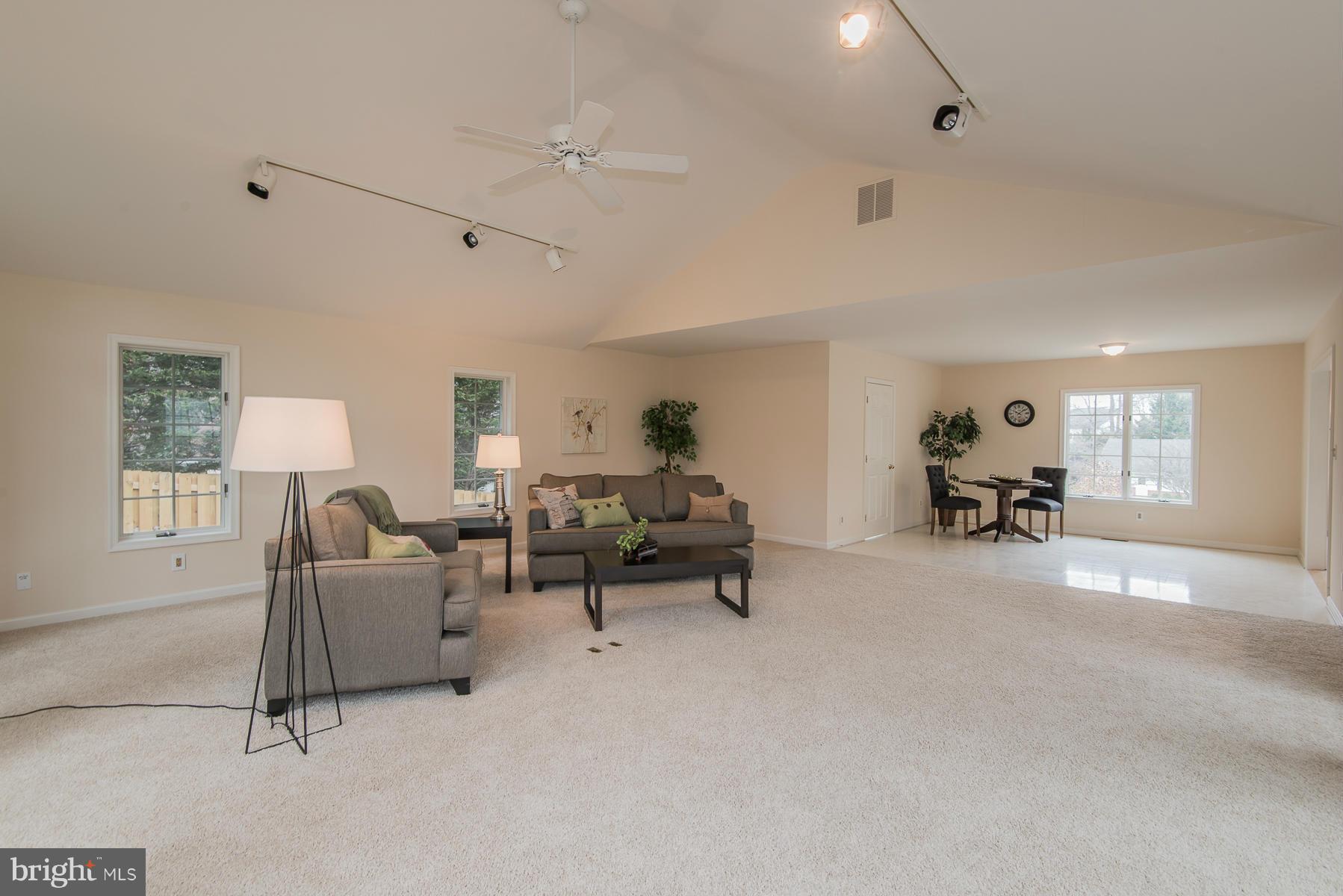 4830 Roundhill Road Ellicott City, MD 21043 - Photo 12 of 29 Family Room