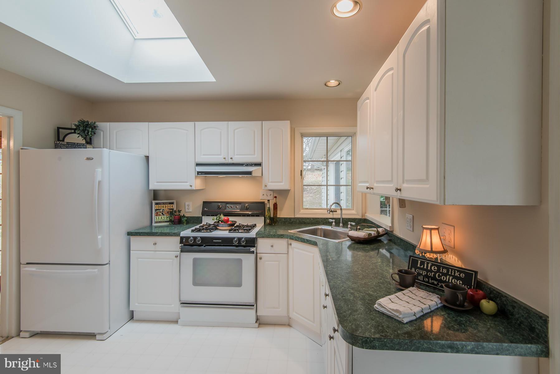 4830 Roundhill Road Ellicott City, MD 21043 - Photo 5 of 29 Kitchen