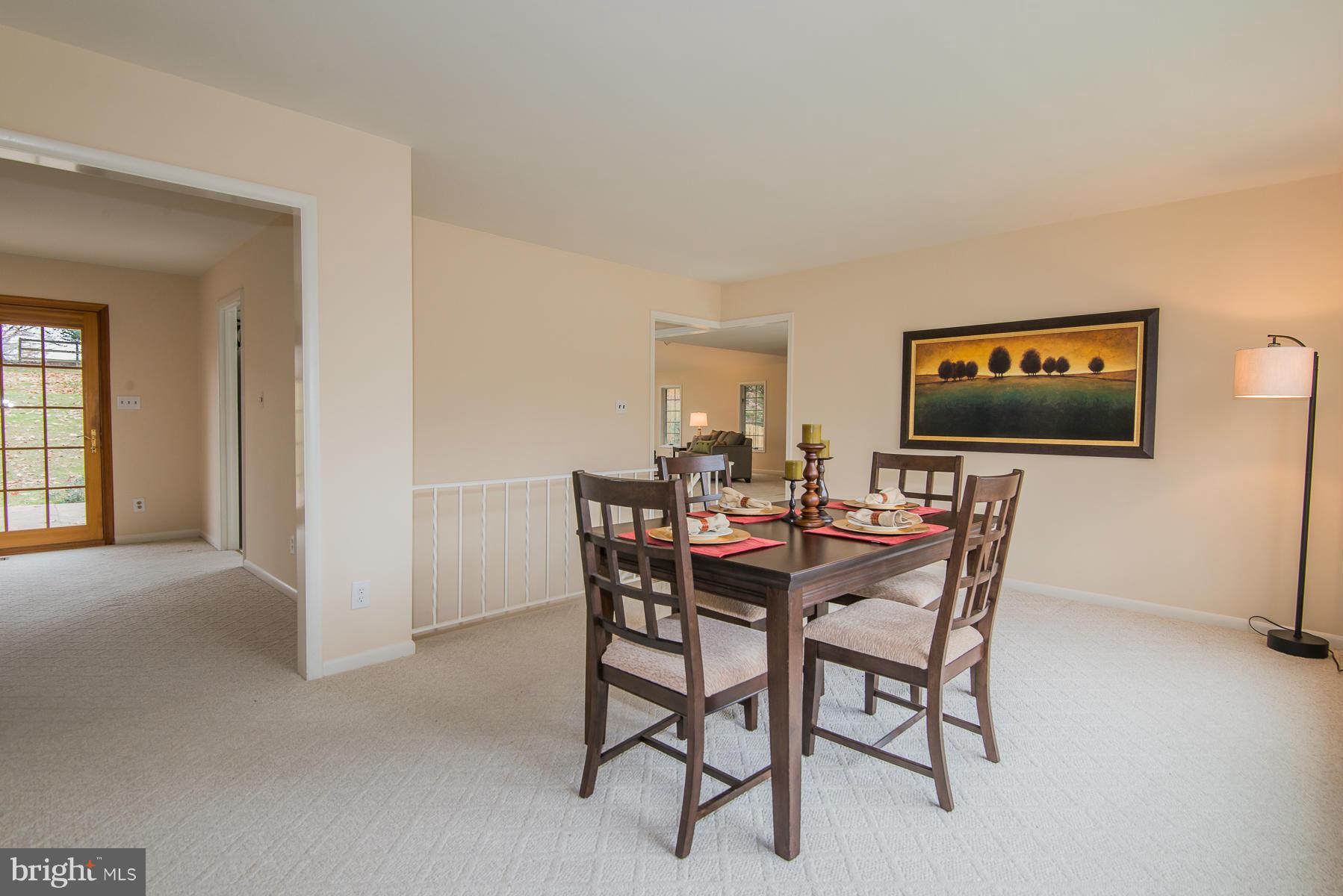 4830 Roundhill Road Ellicott City, MD 21043 - Photo 10 of 29 Dining Room