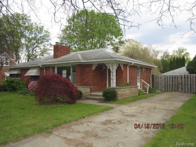 15580 Meadowbrook Road Redford, MI 48239 - Photo 3 of 13 222.JPG