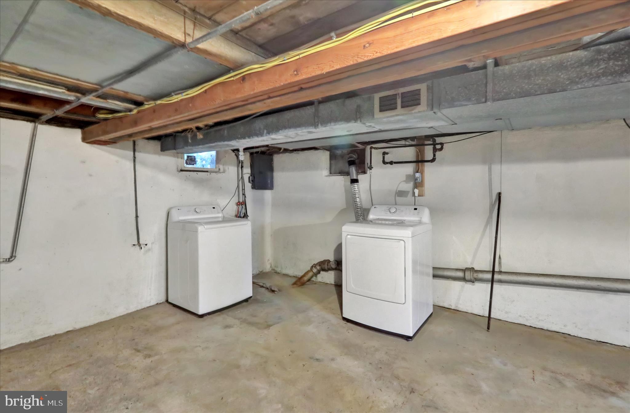 3429 Marion Street Reading, PA 19605 - Photo 22 of 23 a utility room with dryer and washer