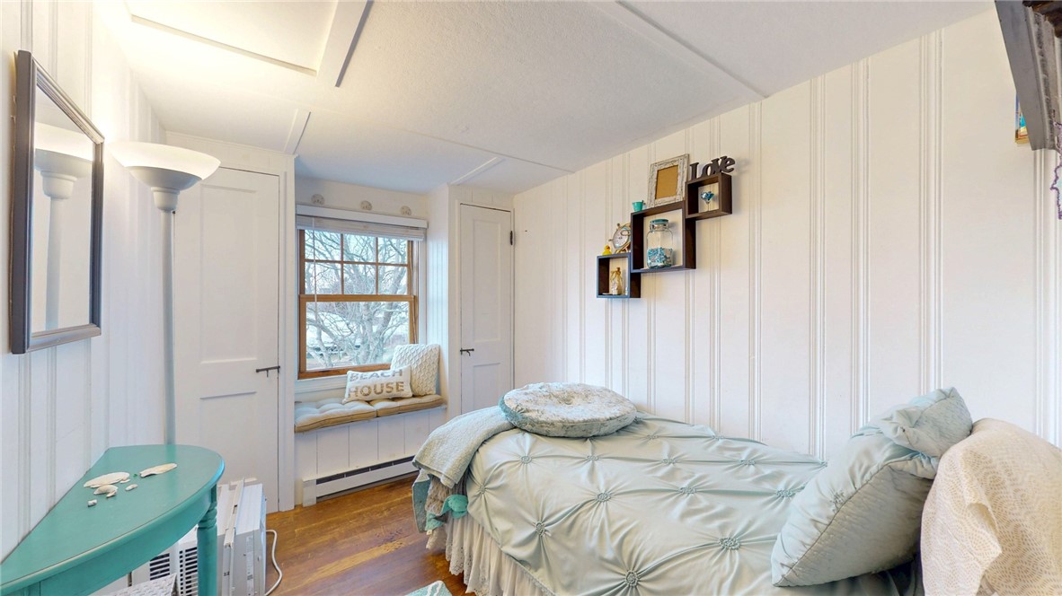 20 Snowberry Lane Westerly, RI 02891 - Photo 28 of 45 upstairs bedroom #3