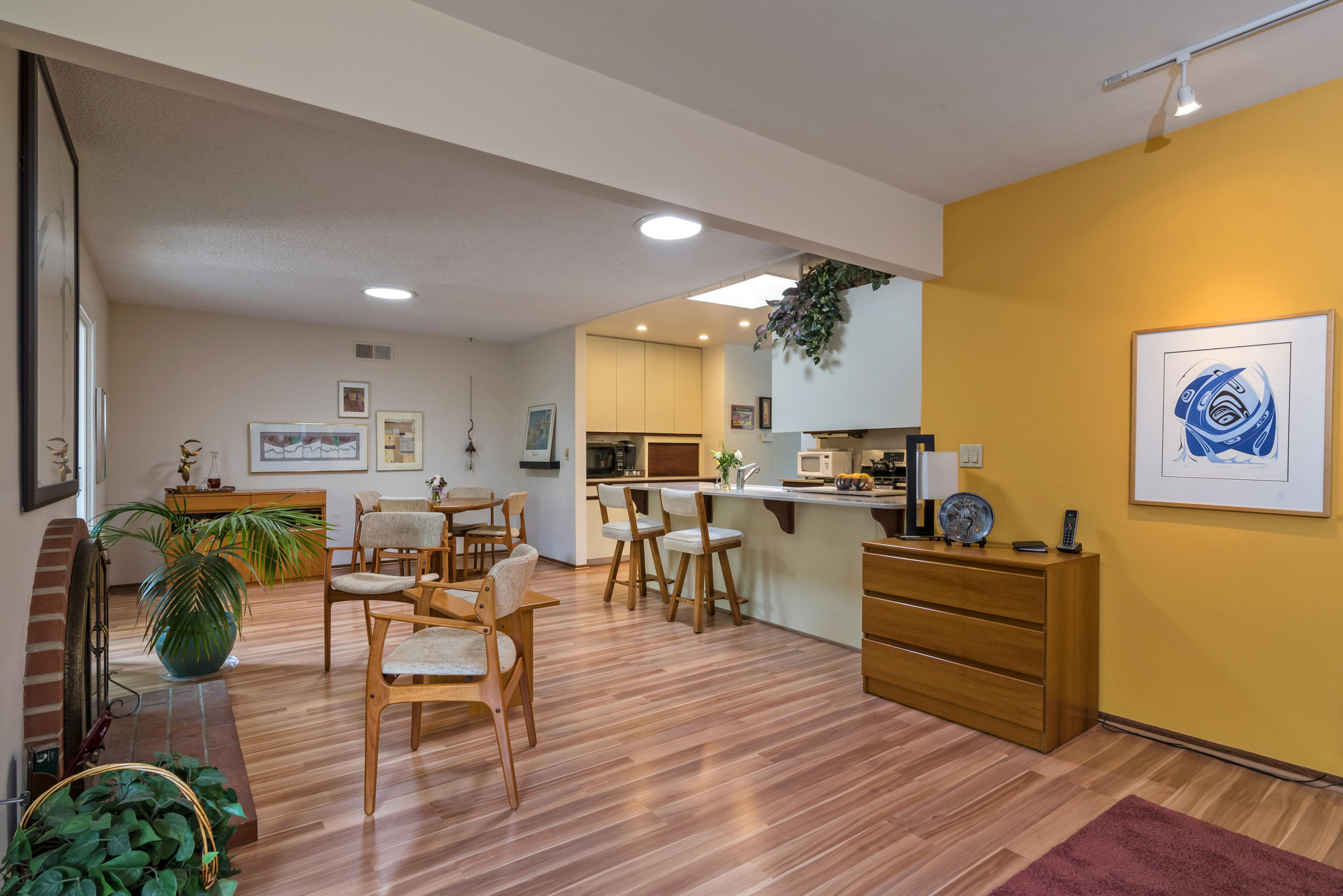 234 Old Ranch Drive Goleta, CA 93117 - Photo 3 of 8 Dining Area