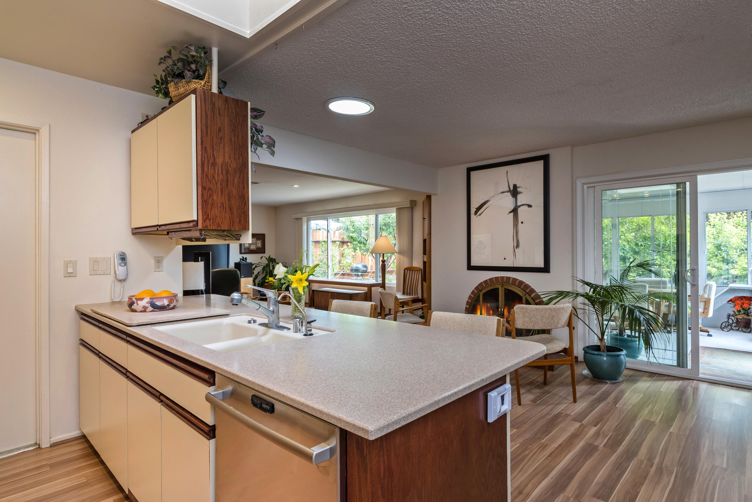 234 Old Ranch Drive Goleta, CA 93117 - Photo 4 of 8 Kitchen Area
