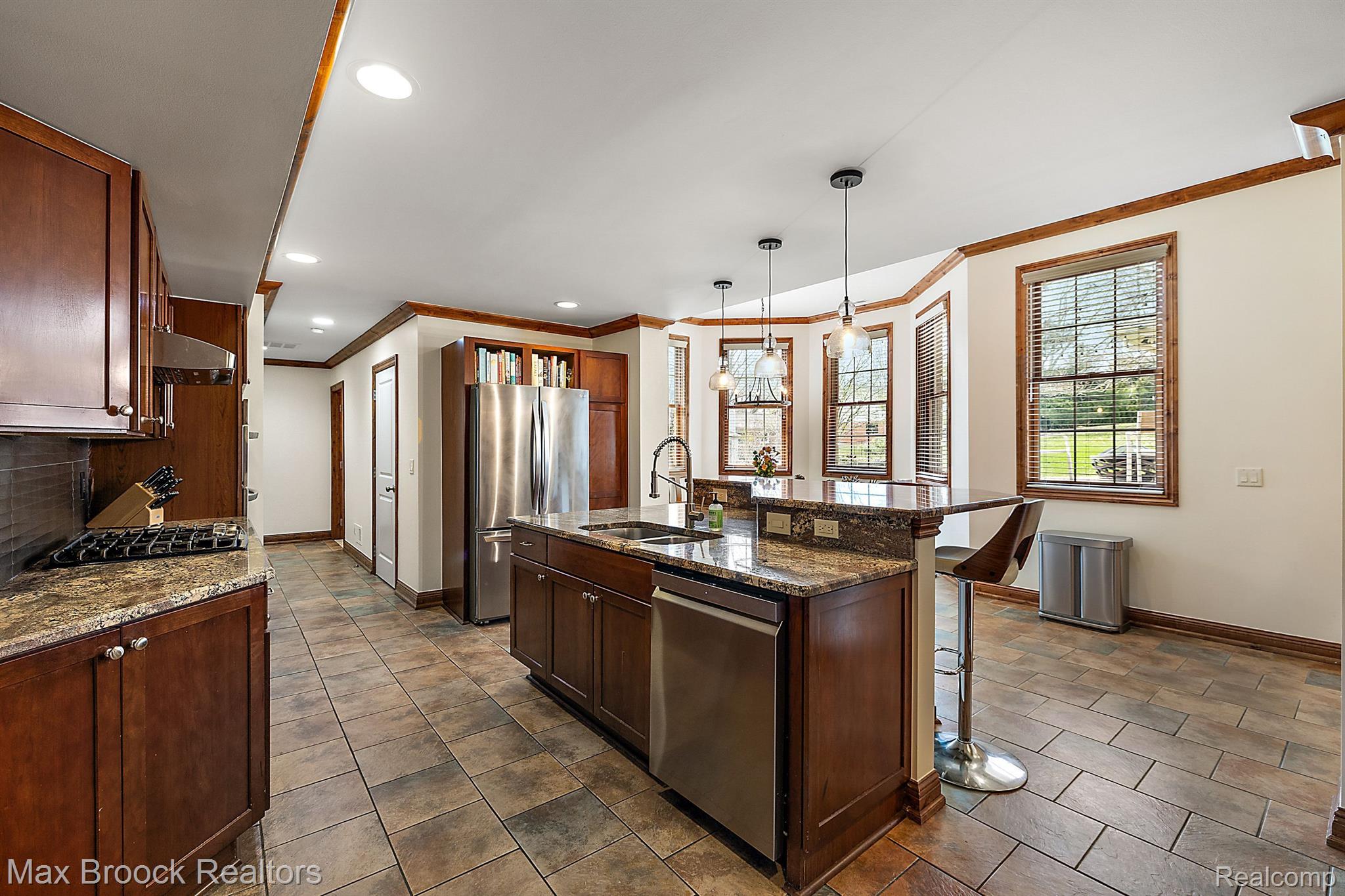 100 Devon Road Bloomfield Hills, MI 48302 - Photo 13 of 34 Gallery Image 13
