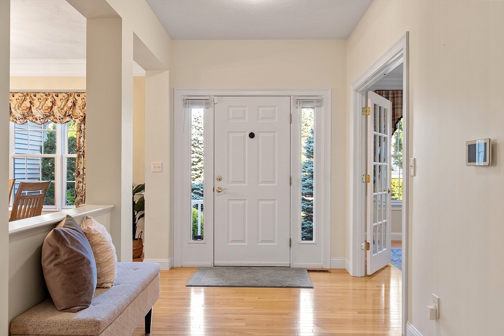 31 Sandstone Road, Unit 31 Westford, MA 01886 - Photo 3 of 42 Gallery Image 3