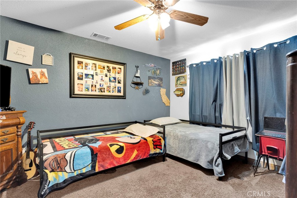 10276 Aster Road Oak Hills, CA 92344 - Photo 34 of 67 Bedroom