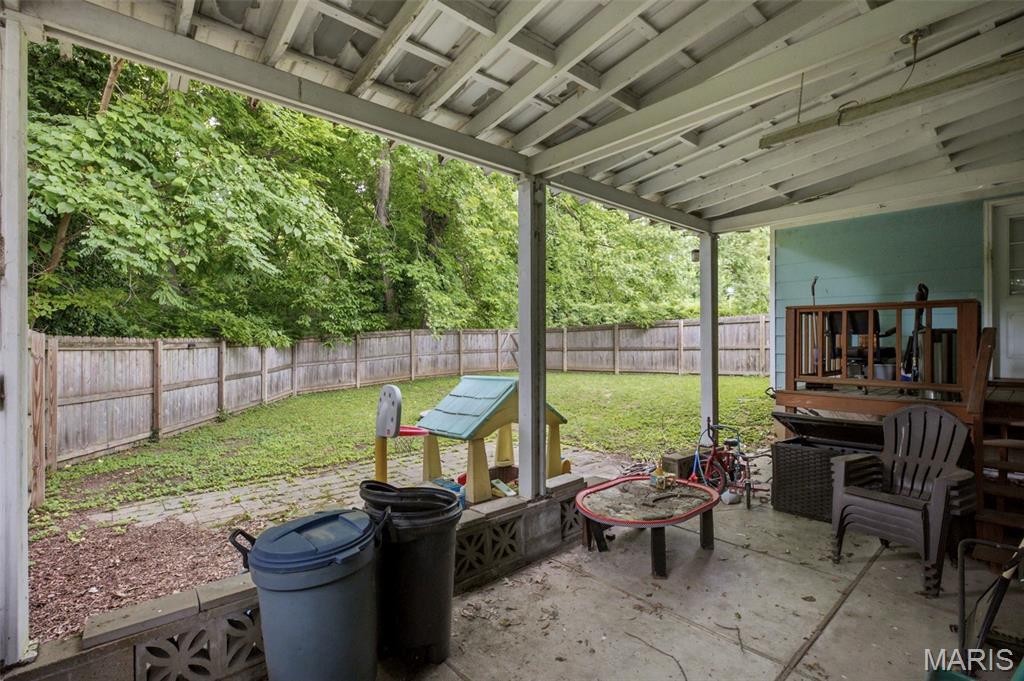 12 Valley Road St. Charles, MO 63303 - Photo 24 of 32