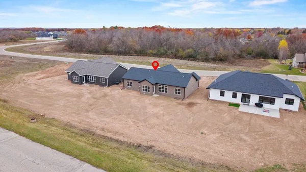 $528,900 | 2998 Creekwood Drive, Green Bay, WI 54311