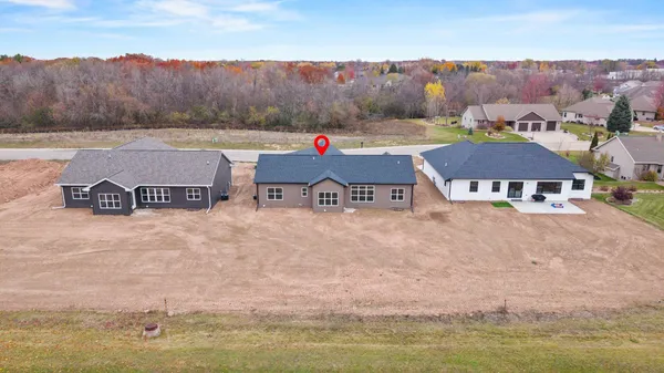 $528,900 | 2998 Creekwood Drive, Green Bay, WI 54311