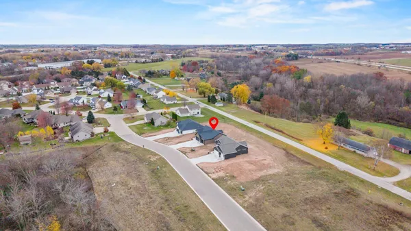 $528,900 | 2998 Creekwood Drive, Green Bay, WI 54311