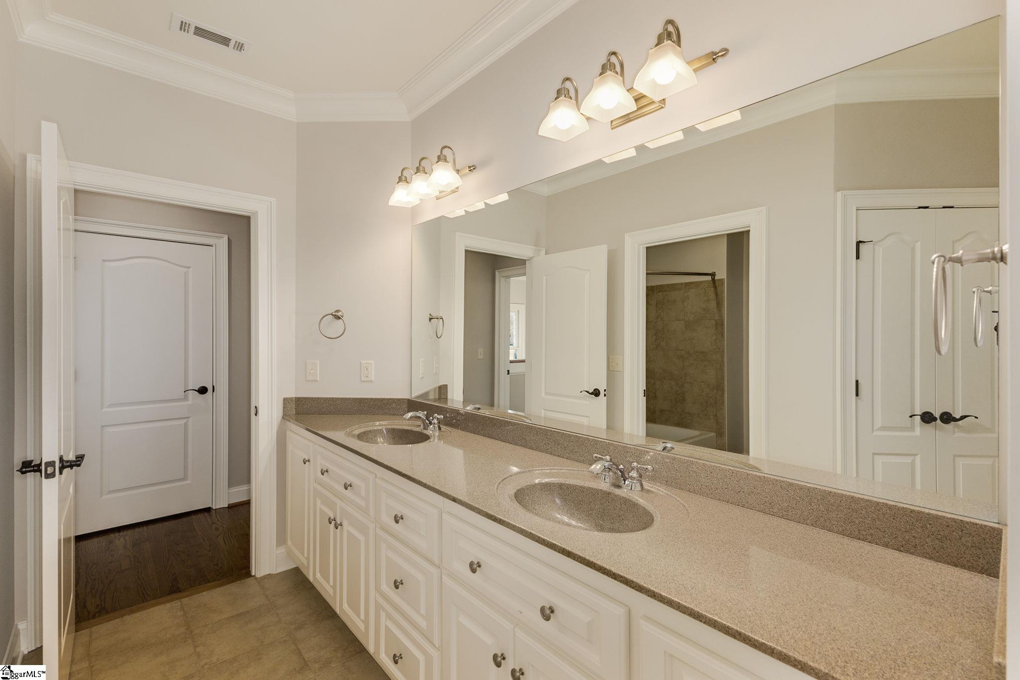 209 Riverstone Way Greer, SC 29651 - Photo 27 of 45 Gallery Image 27