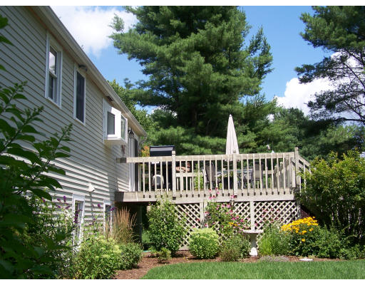 249 Taylor Road Stow, MA 01775 - Photo 4 of 22