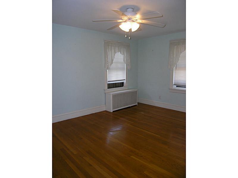 27 Lockmere Road Cranston, RI 02910 - Photo 17 of 24 Master Bedroom.