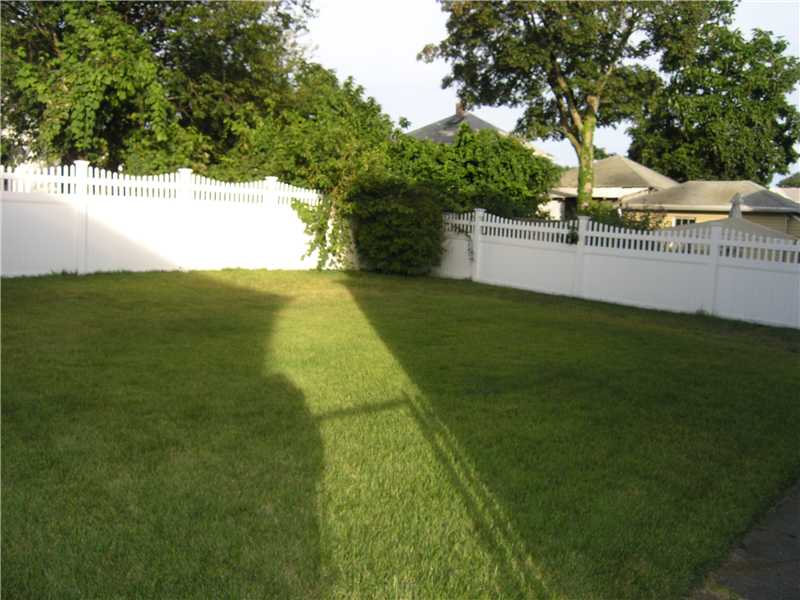27 Lockmere Road Cranston, RI 02910 - Photo 3 of 24 Yard/Garden.