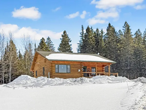 $369,000 | 706 Diamond Pond Road, Colebrook, NH 03576