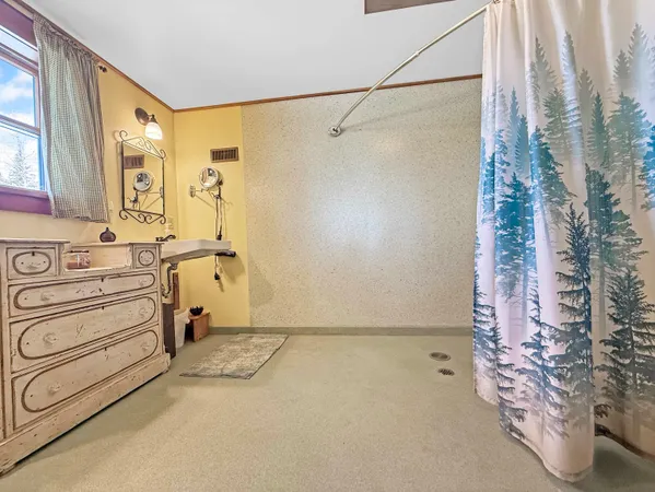 $369,000 | 706 Diamond Pond Road, Colebrook, NH 03576