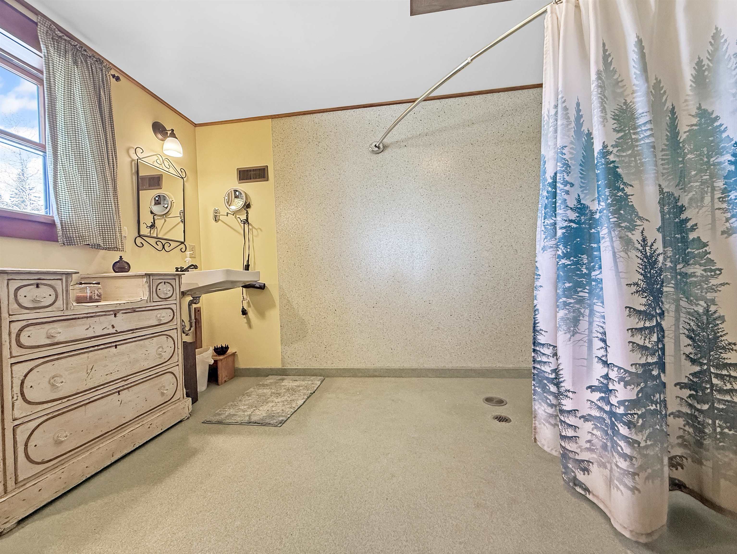 706 Diamond Pond Road Colebrook, NH 03576 - Photo 22 of 28