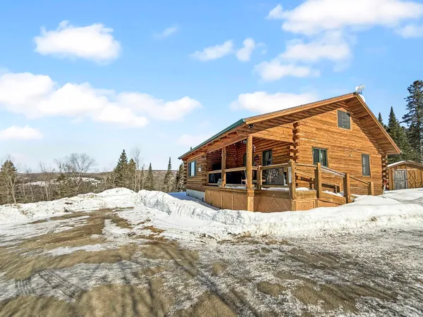 $369,000 | 706 Diamond Pond Road, Colebrook, NH 03576