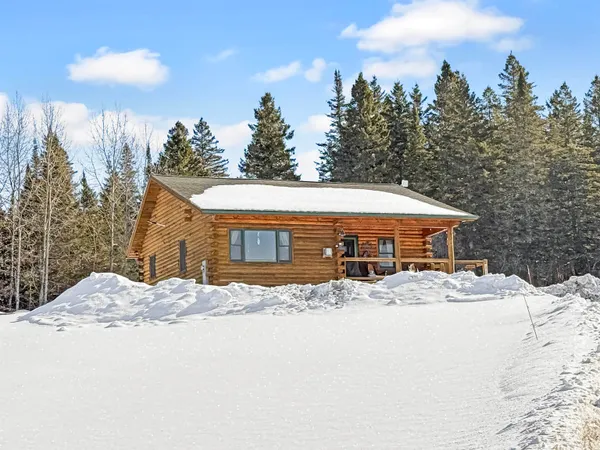 $369,000 | 706 Diamond Pond Road, Colebrook, NH 03576