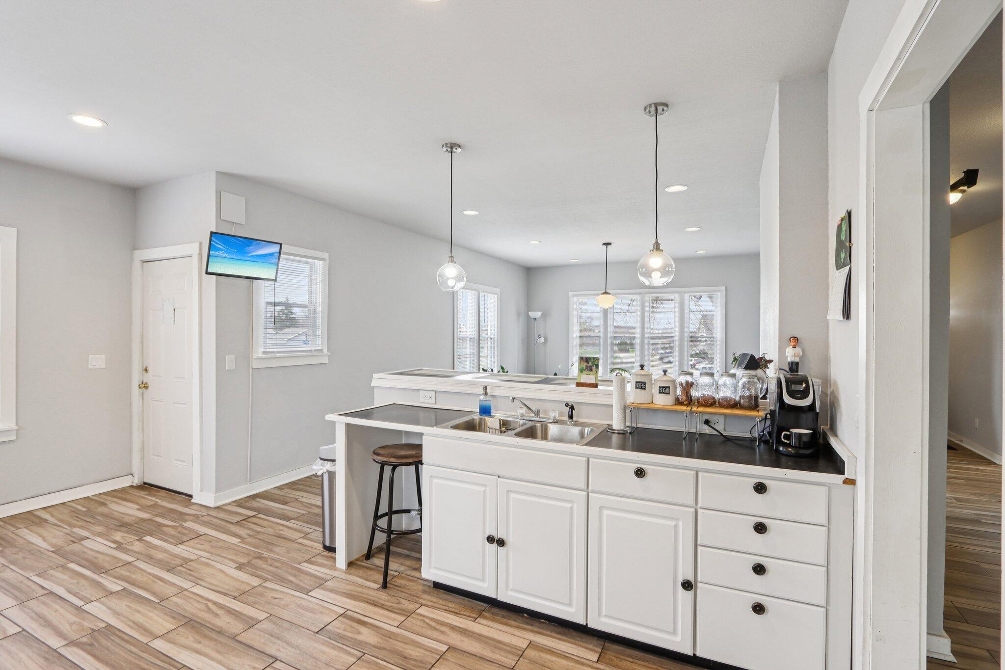 8051 North Granville Road Milwaukee, WI 53224 - Photo 19 of 86 19-web-or-mls-N Granville Rd-S0404-019