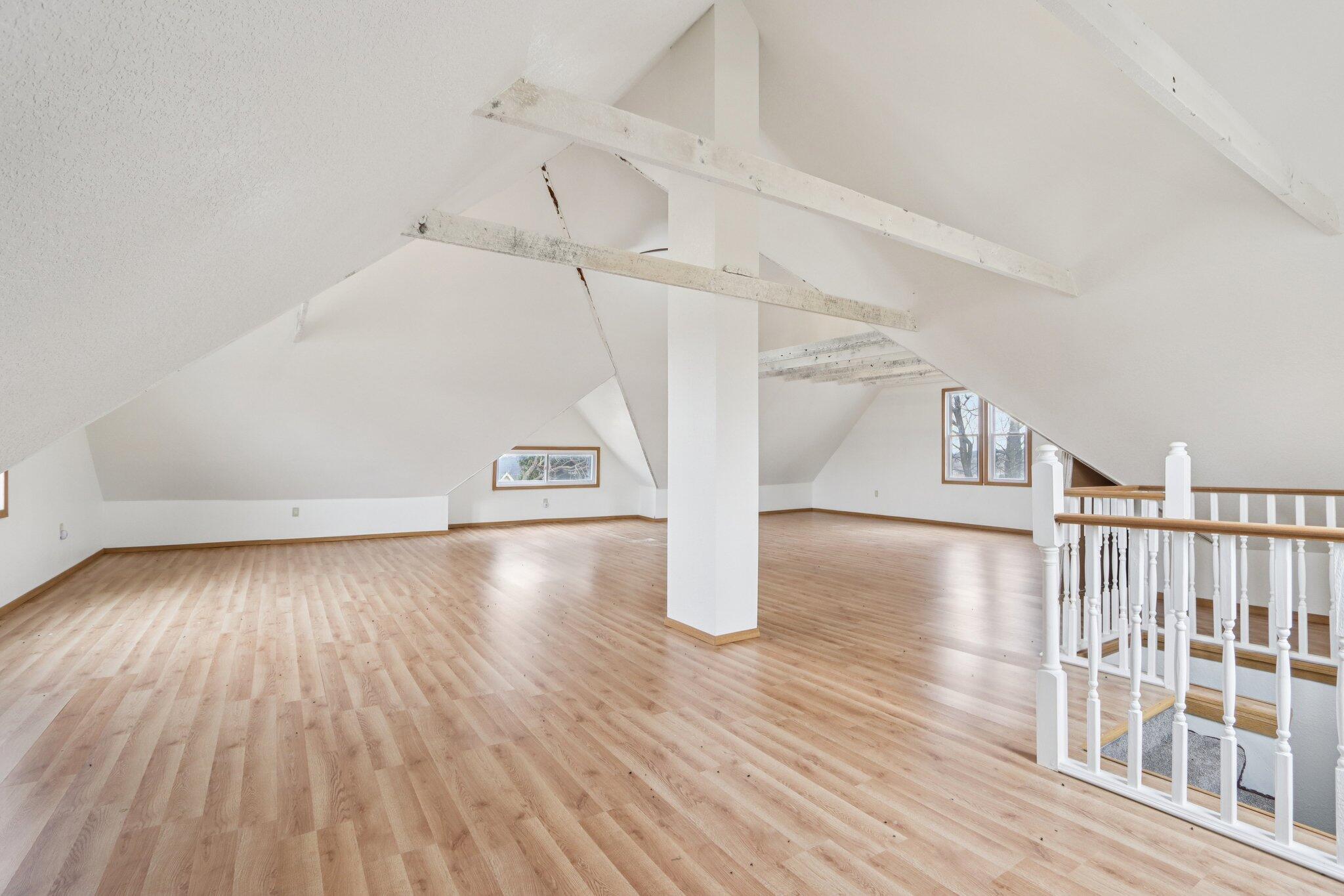 8051 North Granville Road Milwaukee, WI 53224 - Photo 30 of 86 30-web-or-mls-N Granville Rd-S0404-030