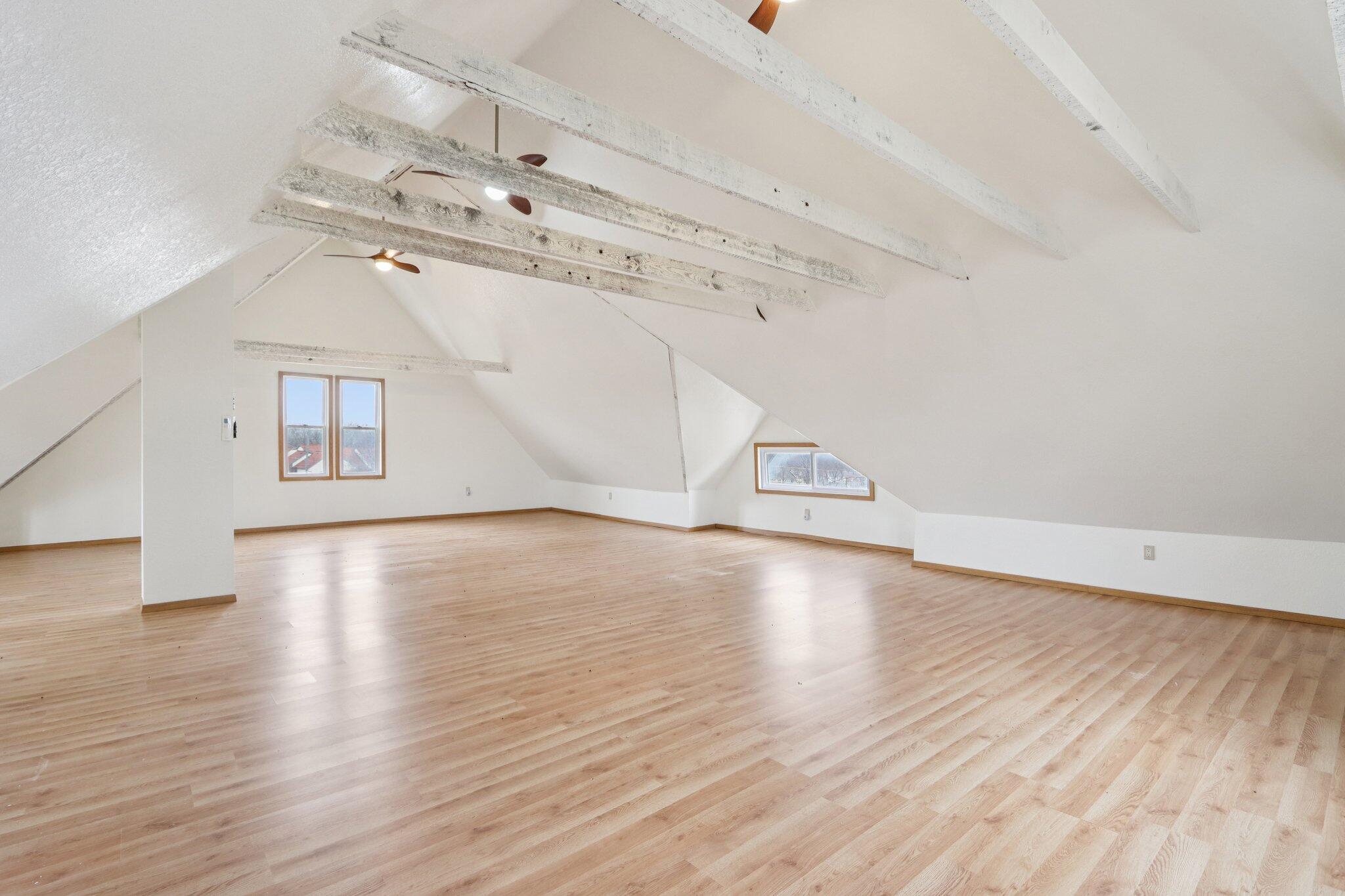 8051 North Granville Road Milwaukee, WI 53224 - Photo 33 of 86 33-web-or-mls-N Granville Rd-S0404-033