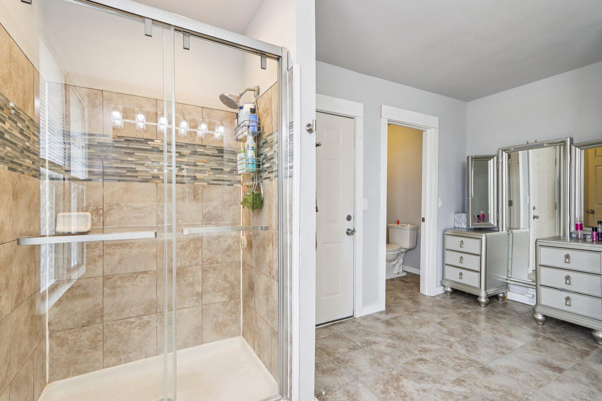 8051 North Granville Road Milwaukee, WI 53224 - Photo 40 of 86 40-web-or-mls-N Granville Rd-S0404-040