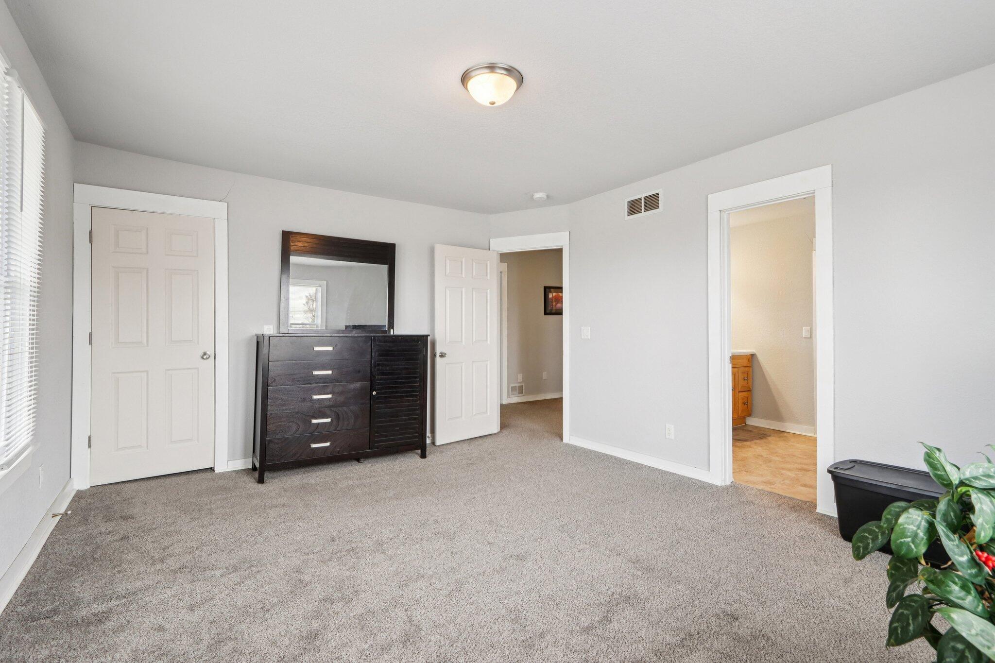 8051 North Granville Road Milwaukee, WI 53224 - Photo 46 of 94 45-web-or-mls-N Granville Rd-S0404-045