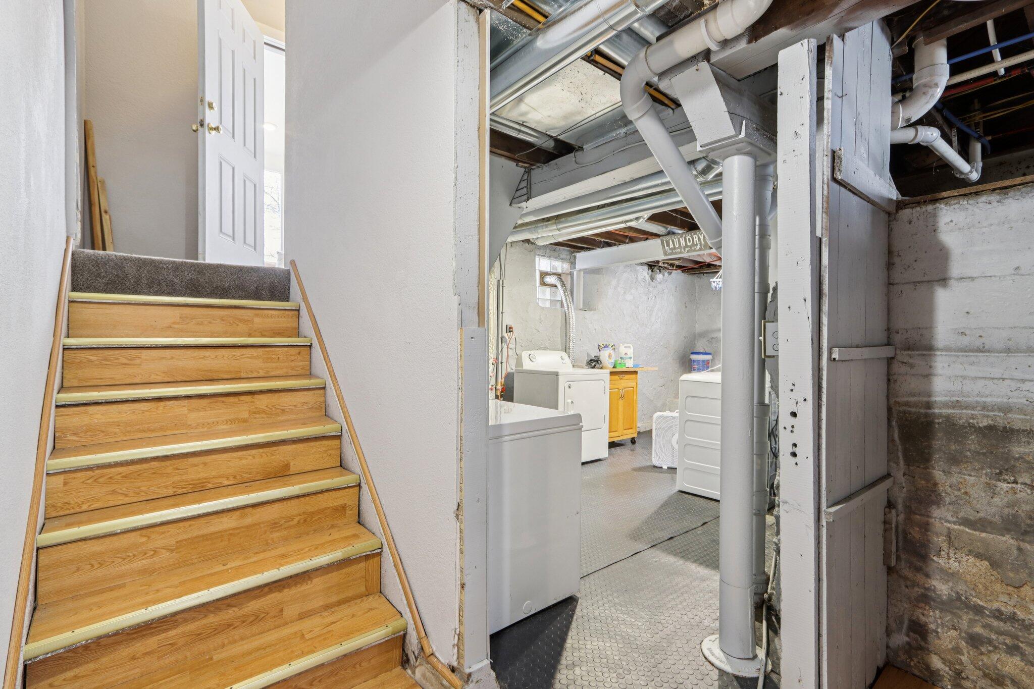 8051 North Granville Road Milwaukee, WI 53224 - Photo 53 of 86 53-web-or-mls-N Granville Rd-S0404-053