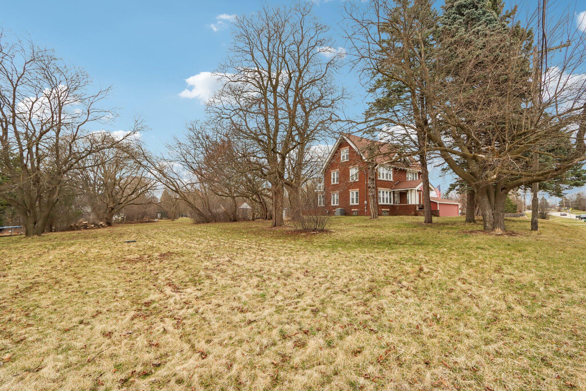 8051 North Granville Road Milwaukee, WI 53224 - Photo 63 of 86 64-web-or-mls-N Granville Rd-S0404-064