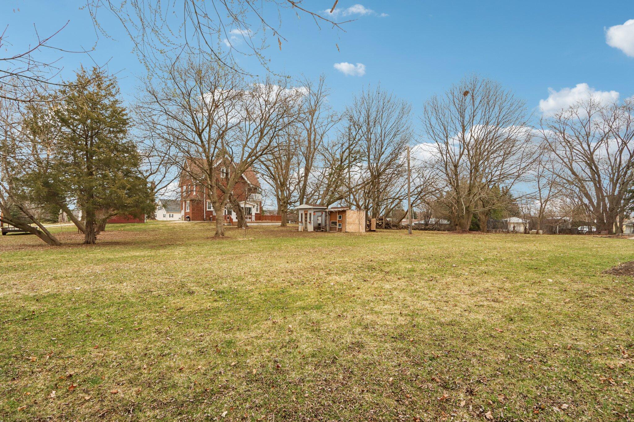 8051 North Granville Road Milwaukee, WI 53224 - Photo 71 of 86 72-web-or-mls-N Granville Rd-S0404-072