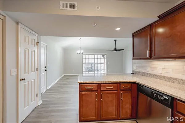 $219,900 | 532 Bordeaux Way, St. Peters, MO 63376