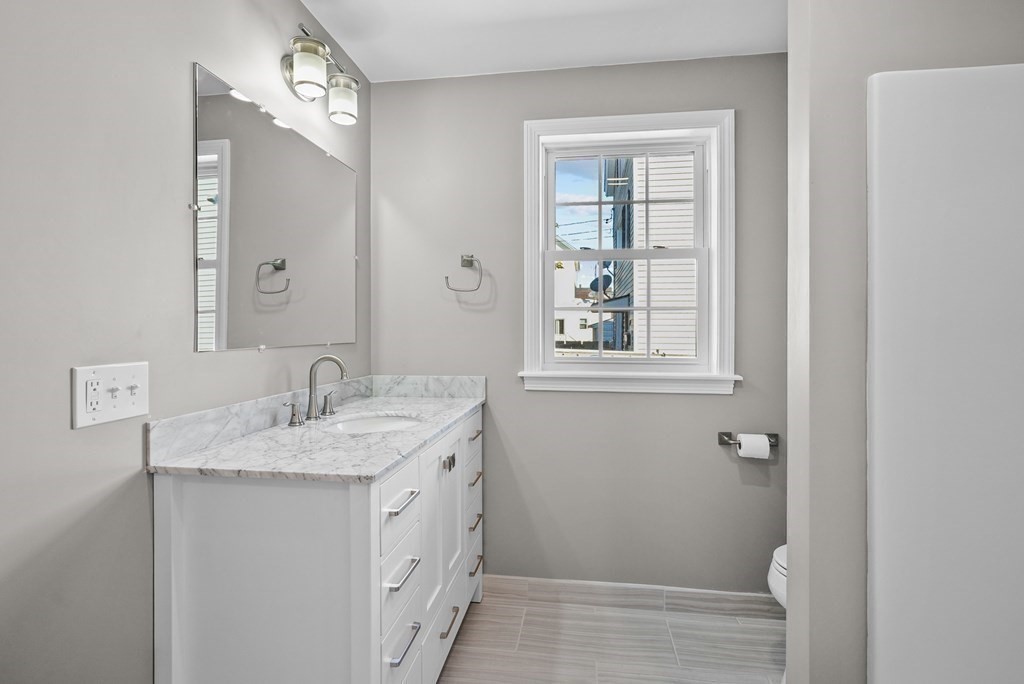 154 Foster Street Fall River, MA 02721 - Photo 17 of 25