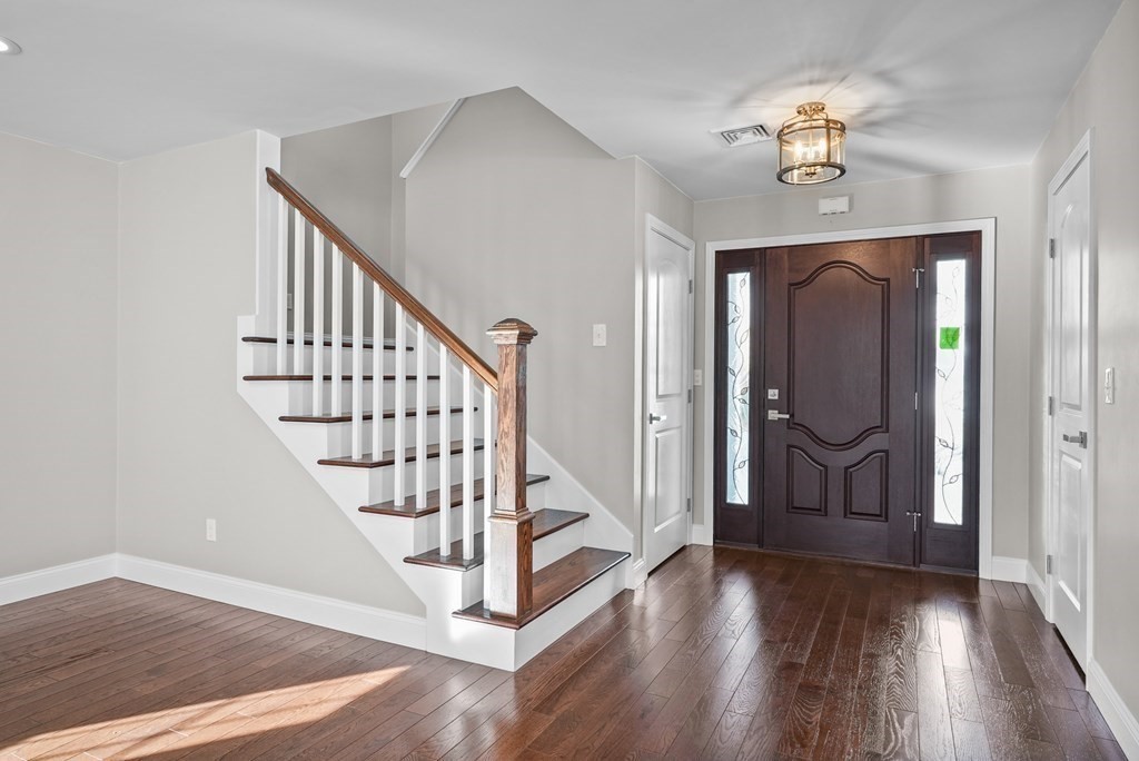 154 Foster Street Fall River, MA 02721 - Photo 7 of 25