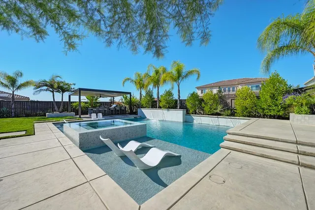 $1,975,000 | 807 Fallen Log Court, Rocklin, CA 95765