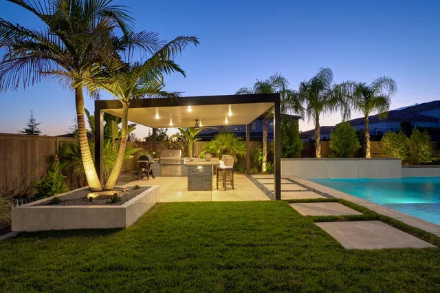 $1,995,000 | 807 Fallen Log Court, Rocklin, CA 95765