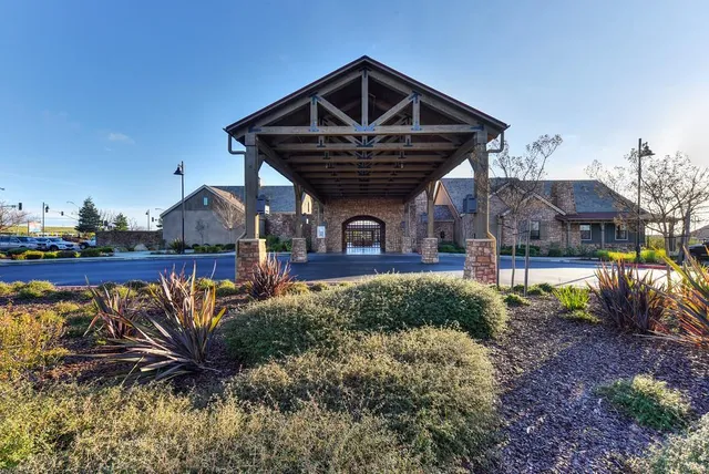 $1,995,000 | 807 Fallen Log Court, Rocklin, CA 95765