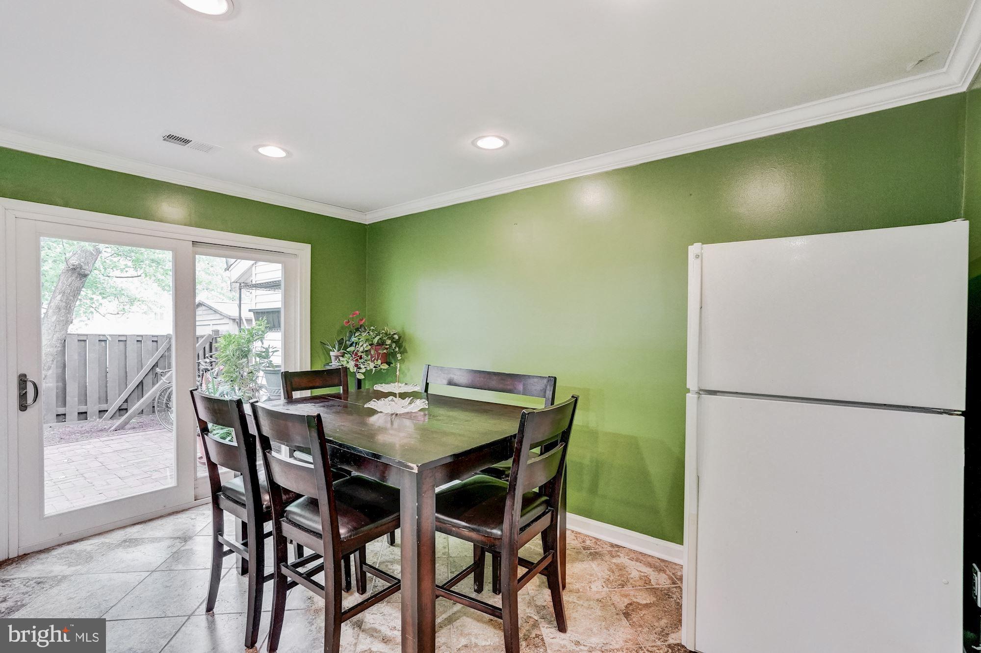 129 North Cottage Road Sterling, VA 20164 - Photo 12 of 29 Gallery Image 12