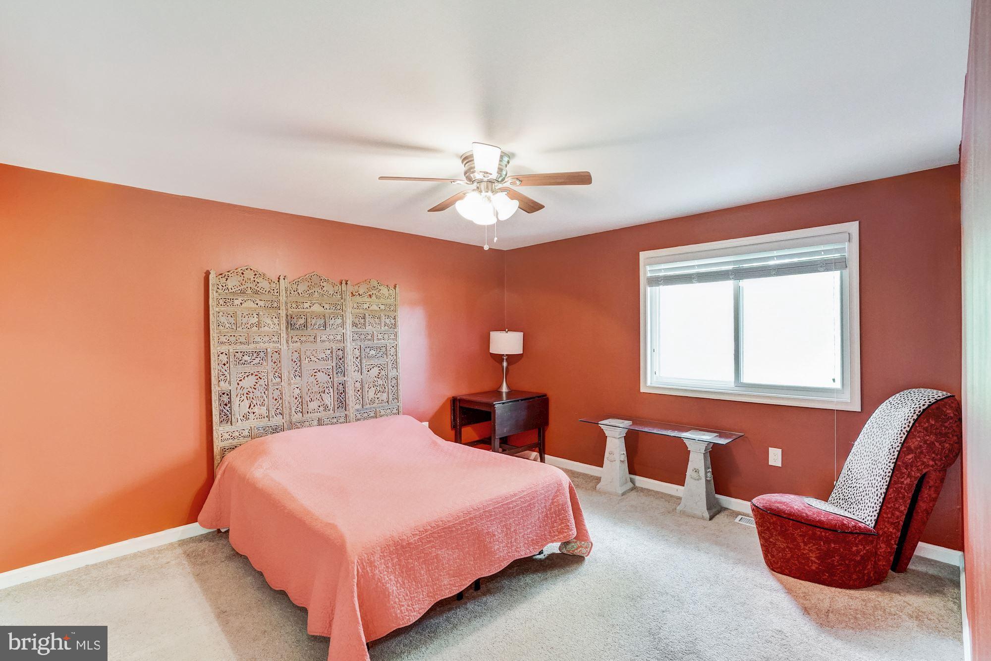 129 North Cottage Road Sterling, VA 20164 - Photo 15 of 29 Gallery Image 15
