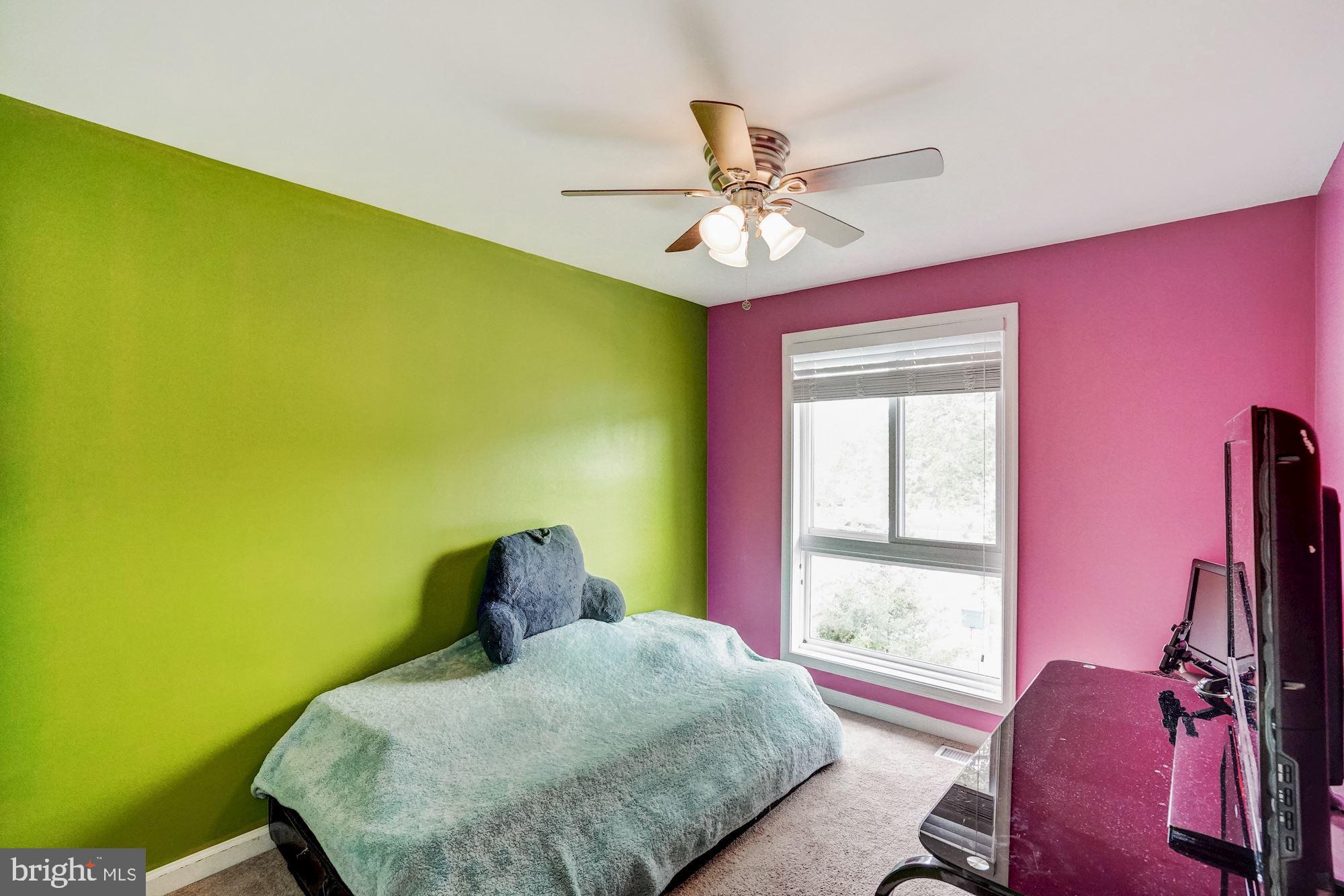 129 North Cottage Road Sterling, VA 20164 - Photo 22 of 29 Gallery Image 22