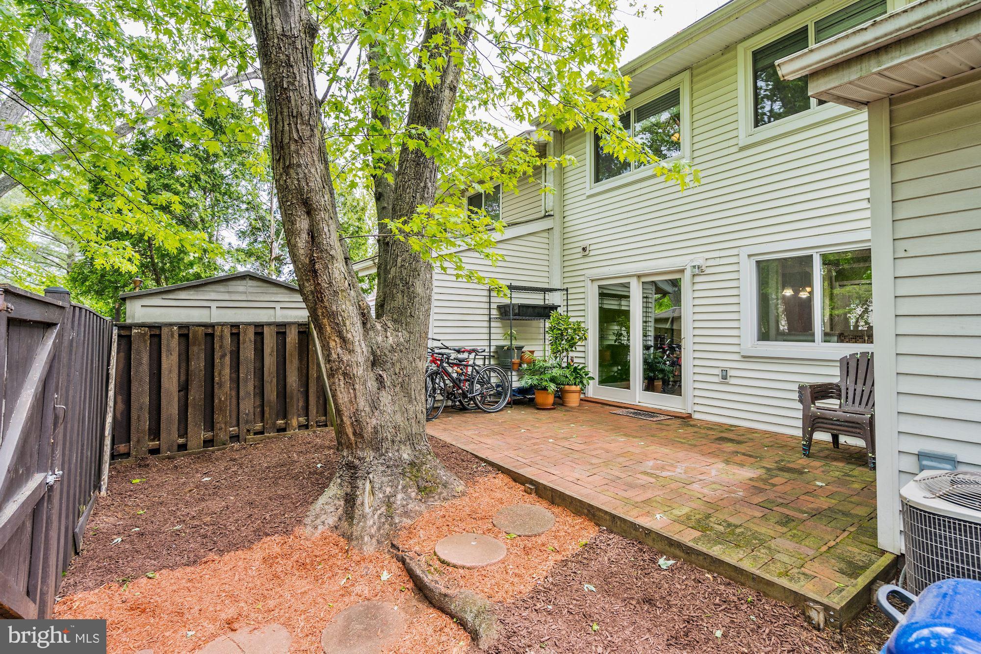 129 North Cottage Road Sterling, VA 20164 - Photo 24 of 29 Gallery Image 24
