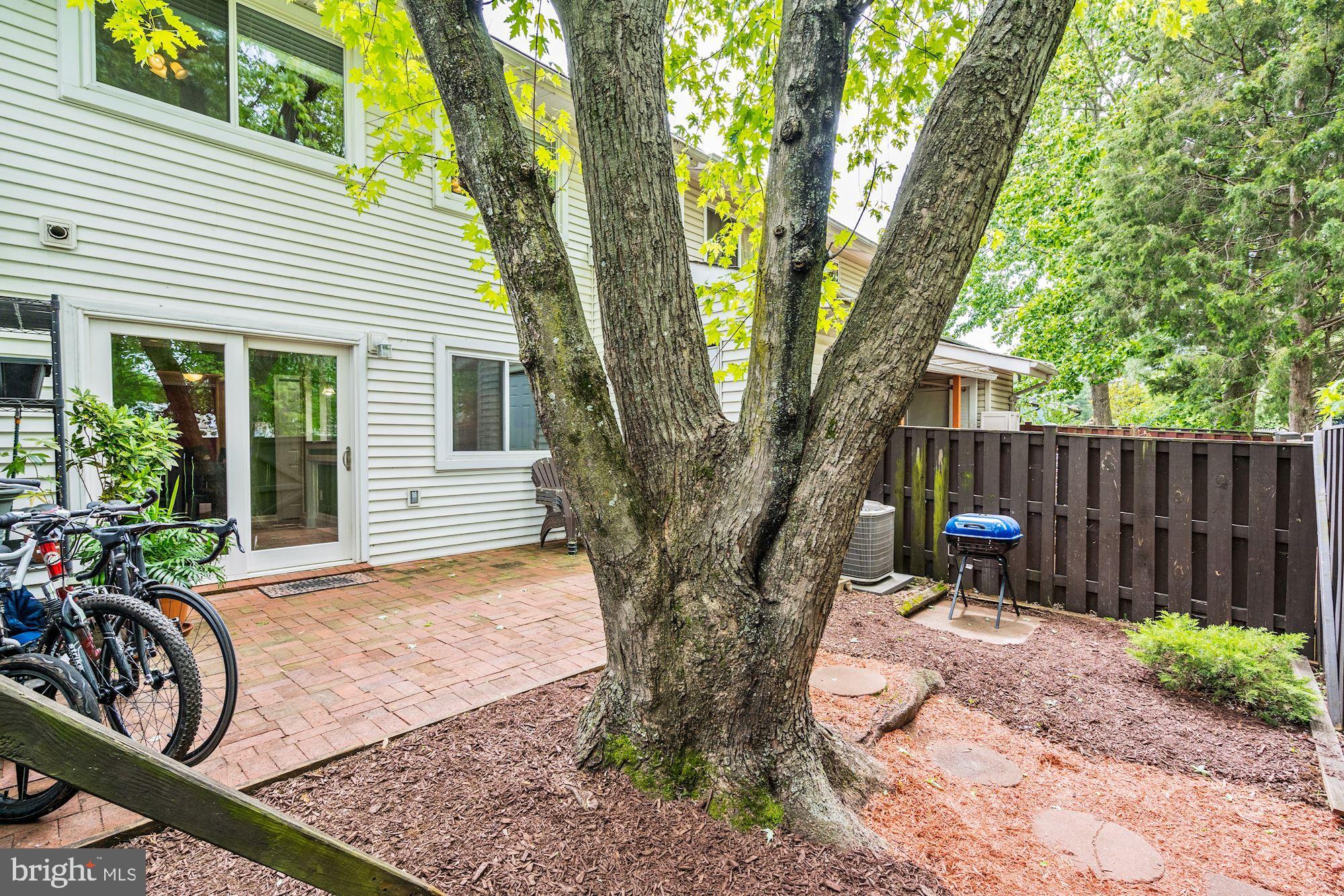 129 North Cottage Road Sterling, VA 20164 - Photo 25 of 29 Gallery Image 25