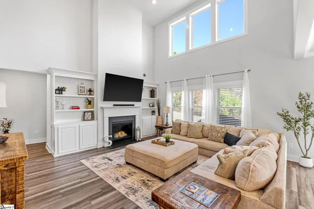 $565,000 | 901 Whitemarsh Avenue, Simpsonville, SC 29680