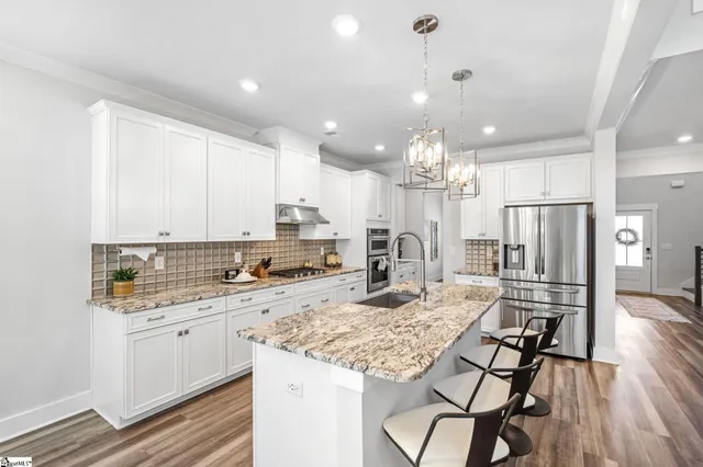 $565,000 | 901 Whitemarsh Avenue, Simpsonville, SC 29680