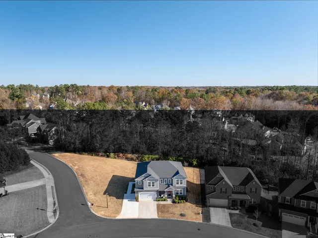 $565,000 | 901 Whitemarsh Avenue, Simpsonville, SC 29680