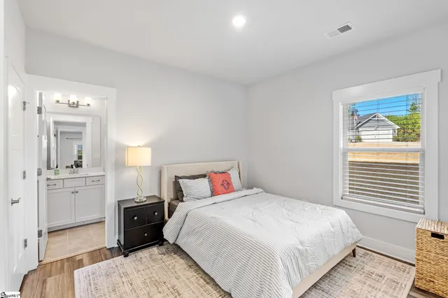 $565,000 | 901 Whitemarsh Avenue, Simpsonville, SC 29680